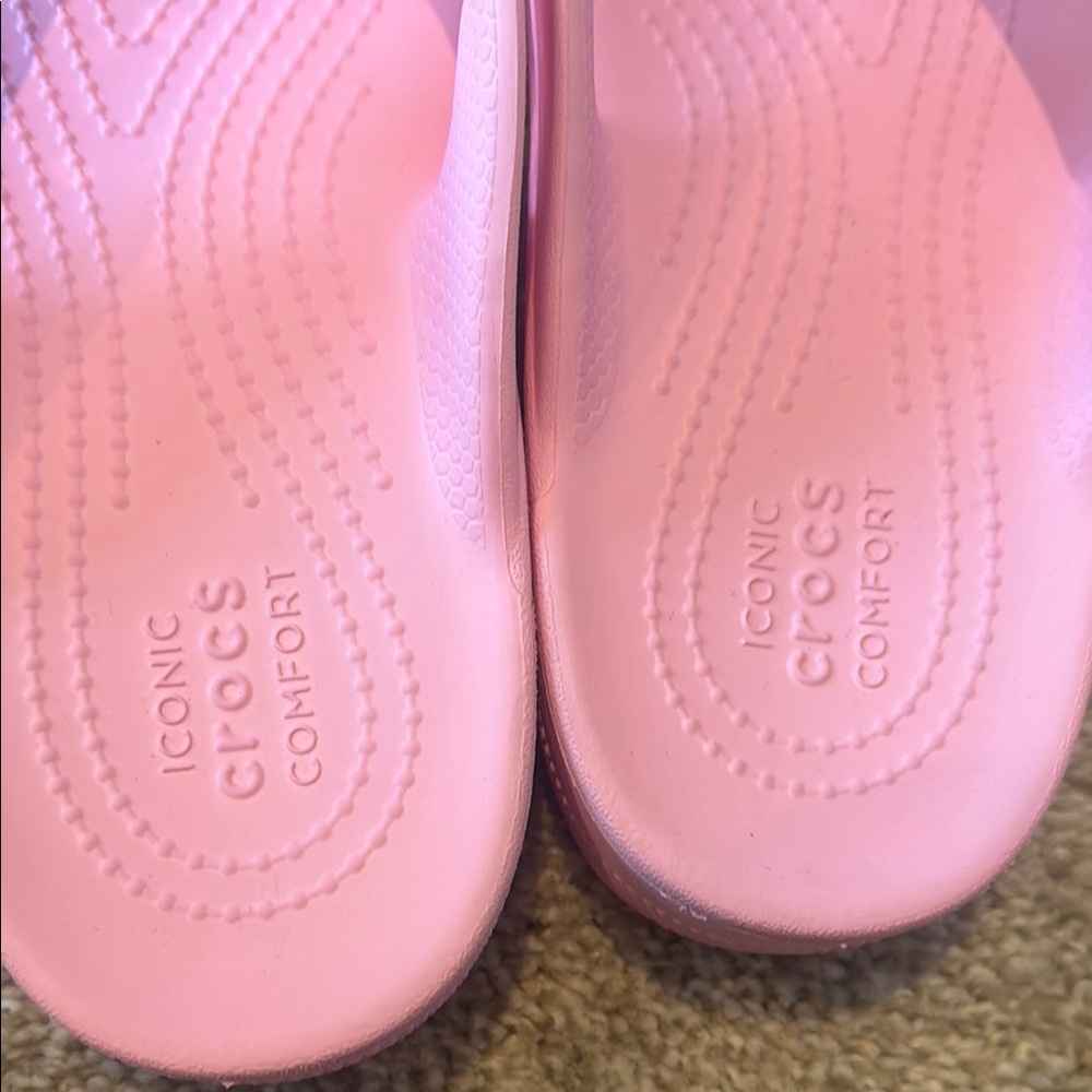 CROCS Pink Sandals Comfortable Summer Footwear - Picture 3 of 4